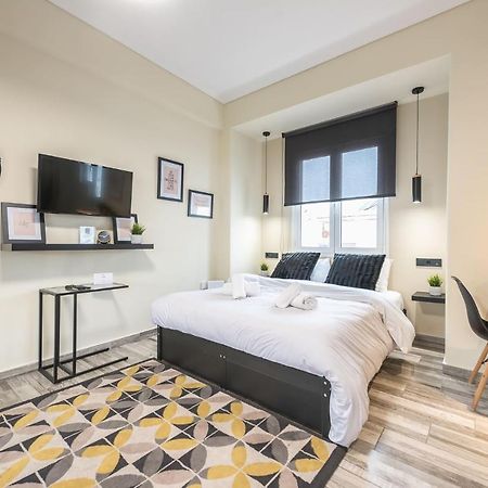Апартаменти Petralona Stylish Penthouse Афіни Екстер'єр фото