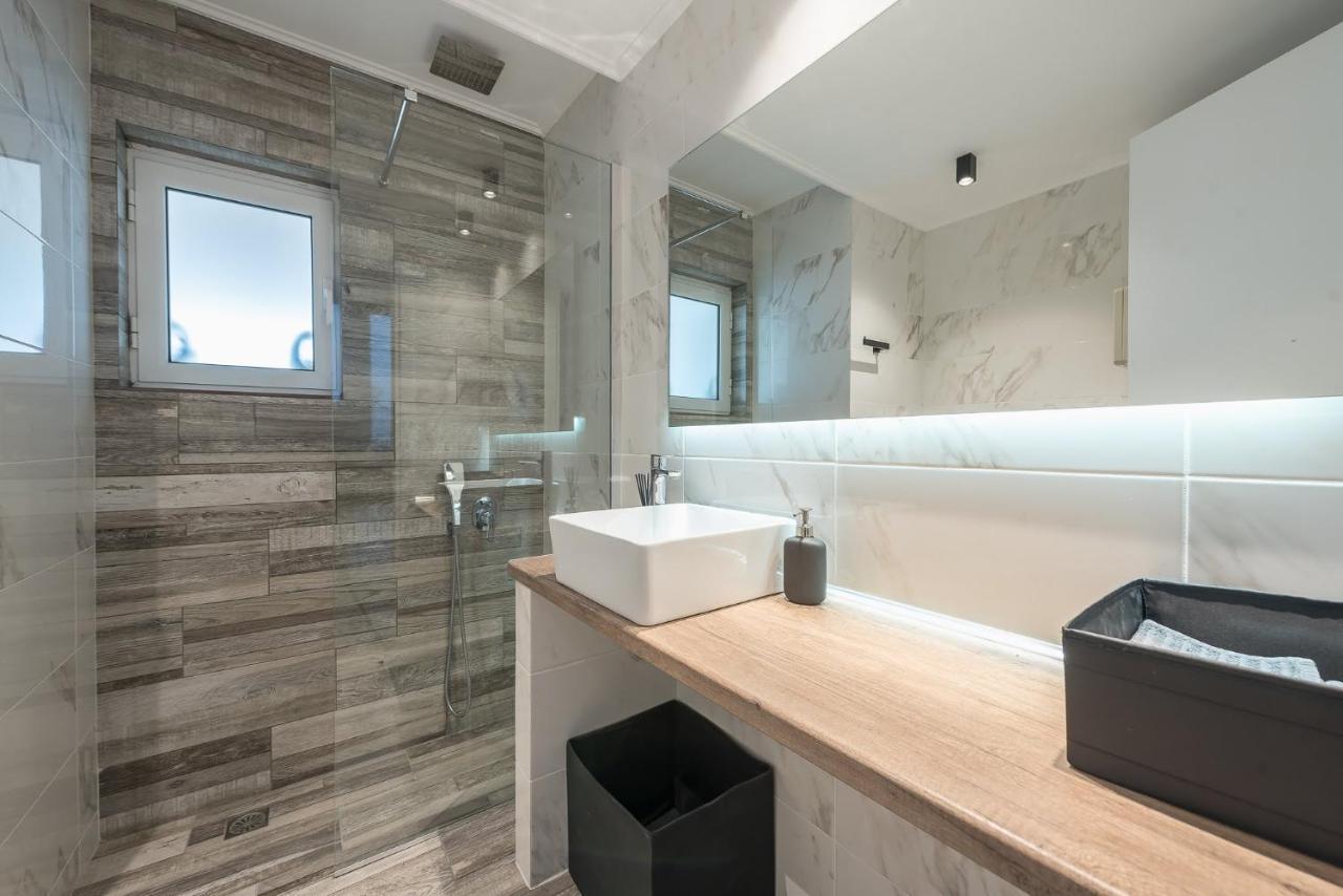 Апартаменти Petralona Stylish Penthouse Афіни Екстер'єр фото