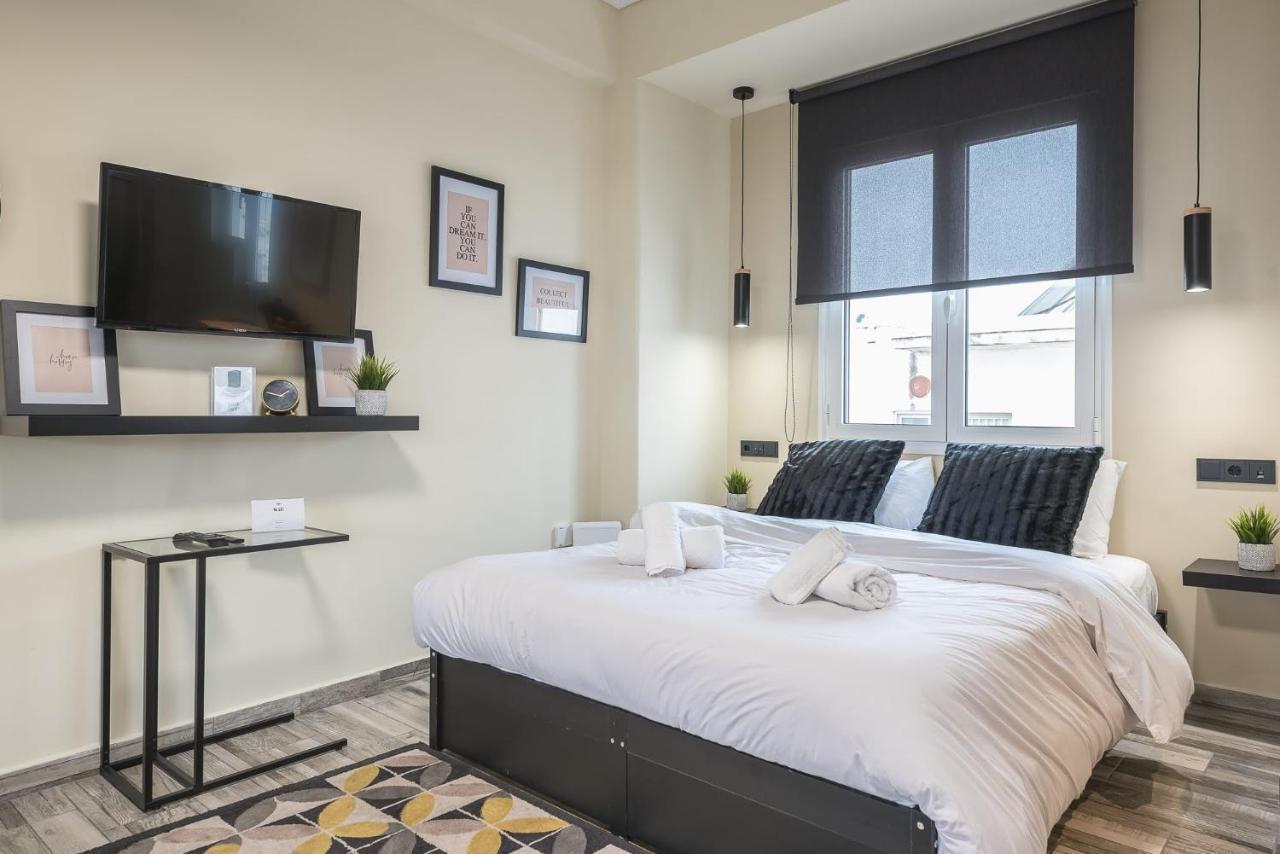 Апартаменти Petralona Stylish Penthouse Афіни Екстер'єр фото